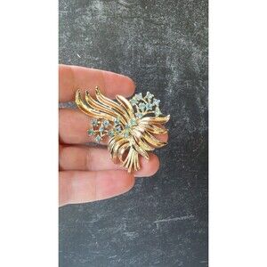 Blue Rhinestone Gold Tone Metal Floral Brooch Vintage Costume Jewelry